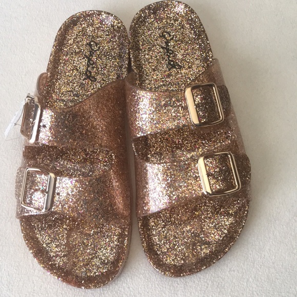 Qupid Shoes - NWT rose gold jelly slides size 6